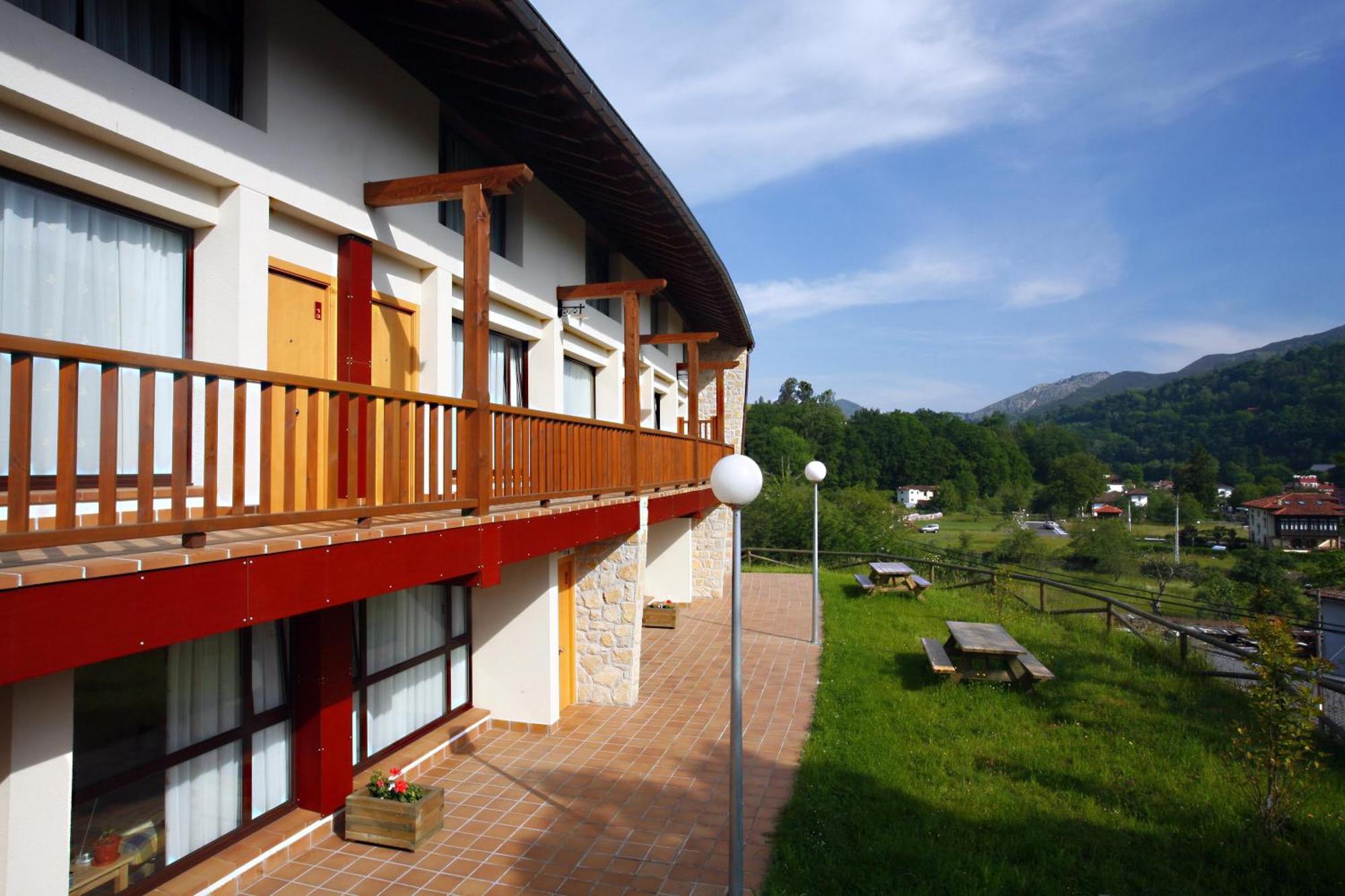 Apartamentos Aldea Del Puente Кангас-де-Онис Экстерьер фото